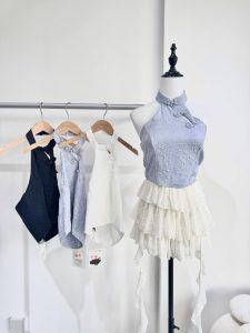 Backless Floral Embroidery Halter Cheongsam